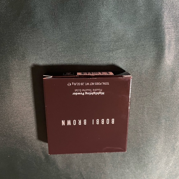 Bobbi Brown Highlighting Powder in Pink Glow NEW - Picture 5 of 6